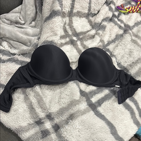 La Vie En Rose Black Strapless Push-Up Bra - Picture 1 of 3